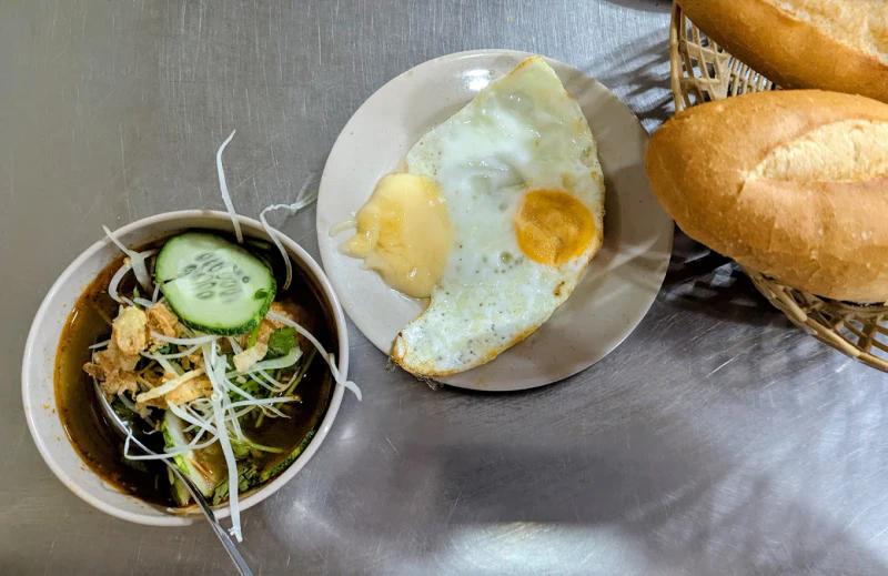 Bánh mì xíu mại chén 45 - ảnh 3